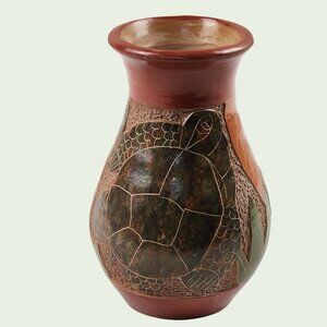Handmade Sea Turtle Pottery Vase Folk Art Etched Aquatic Design Nicaragua 5 in.